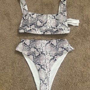 Women’s Bathing Suit!